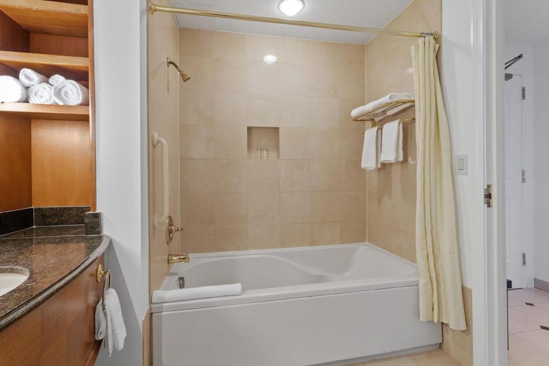 Beachfront Double Queen - Cozysuites Atlantic City Eksteriør billede